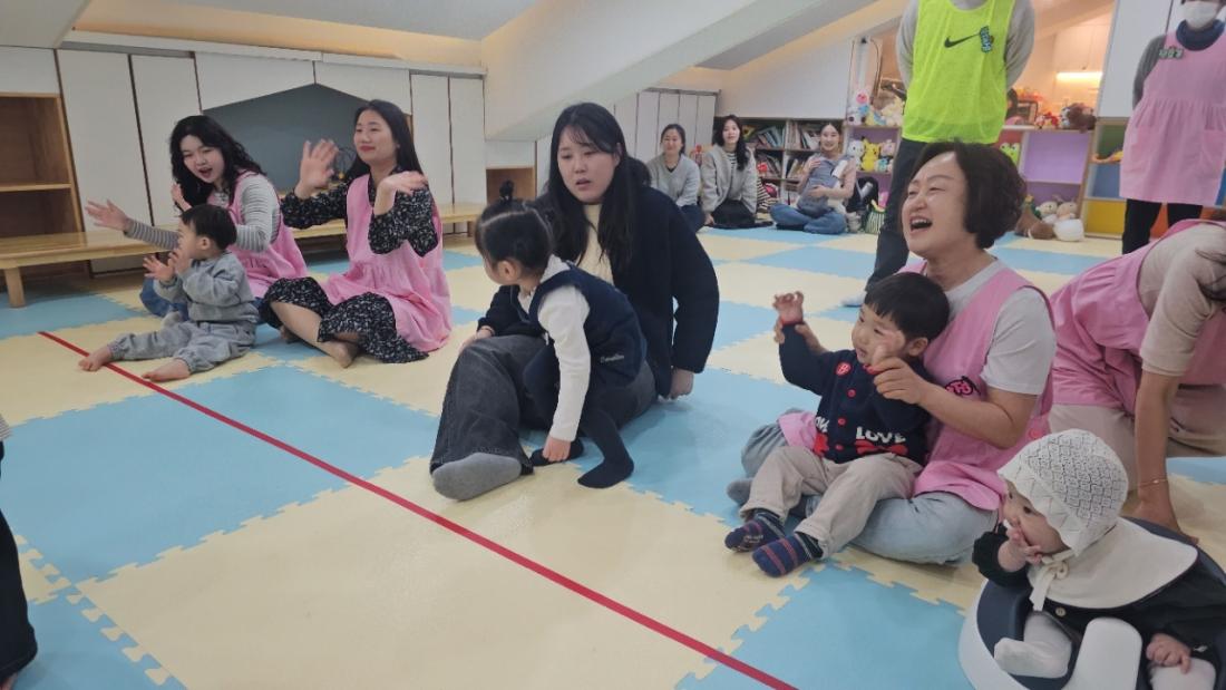 KakaoTalk_20260408_093905927_24.jpg : 3월29일 주일 영아부 예배