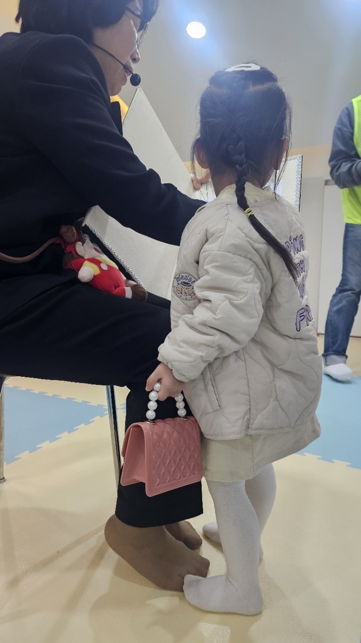 KakaoTalk_20260408_093900358_24.jpg : 3월29일 주일 영아부 예배