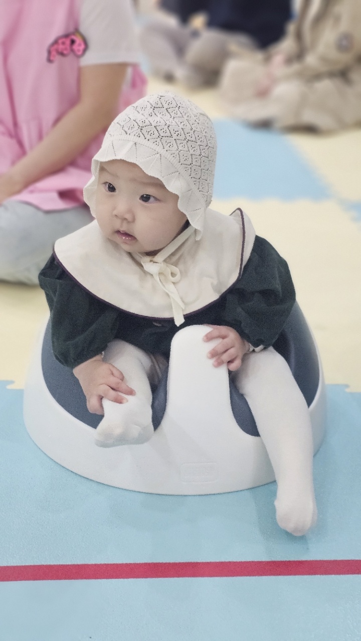 KakaoTalk_20260408_093905927_16.jpg : 3월29일 주일 영아부 예배