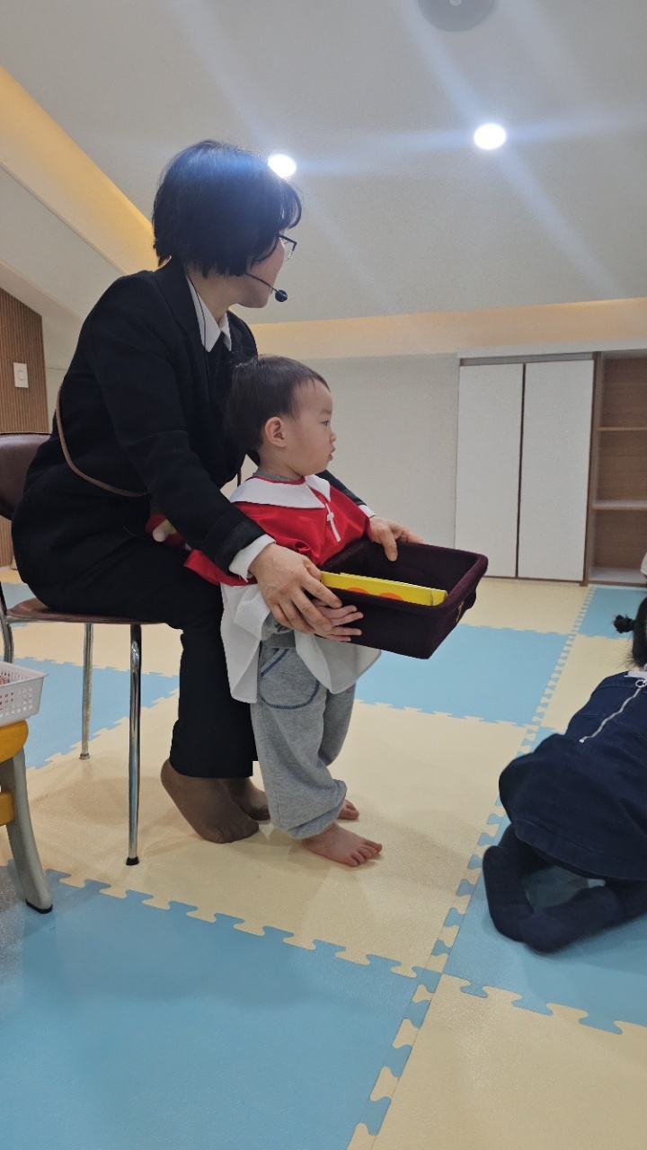 KakaoTalk_20260408_093900358_04.jpg : 3월29일 주일 영아부 예배
