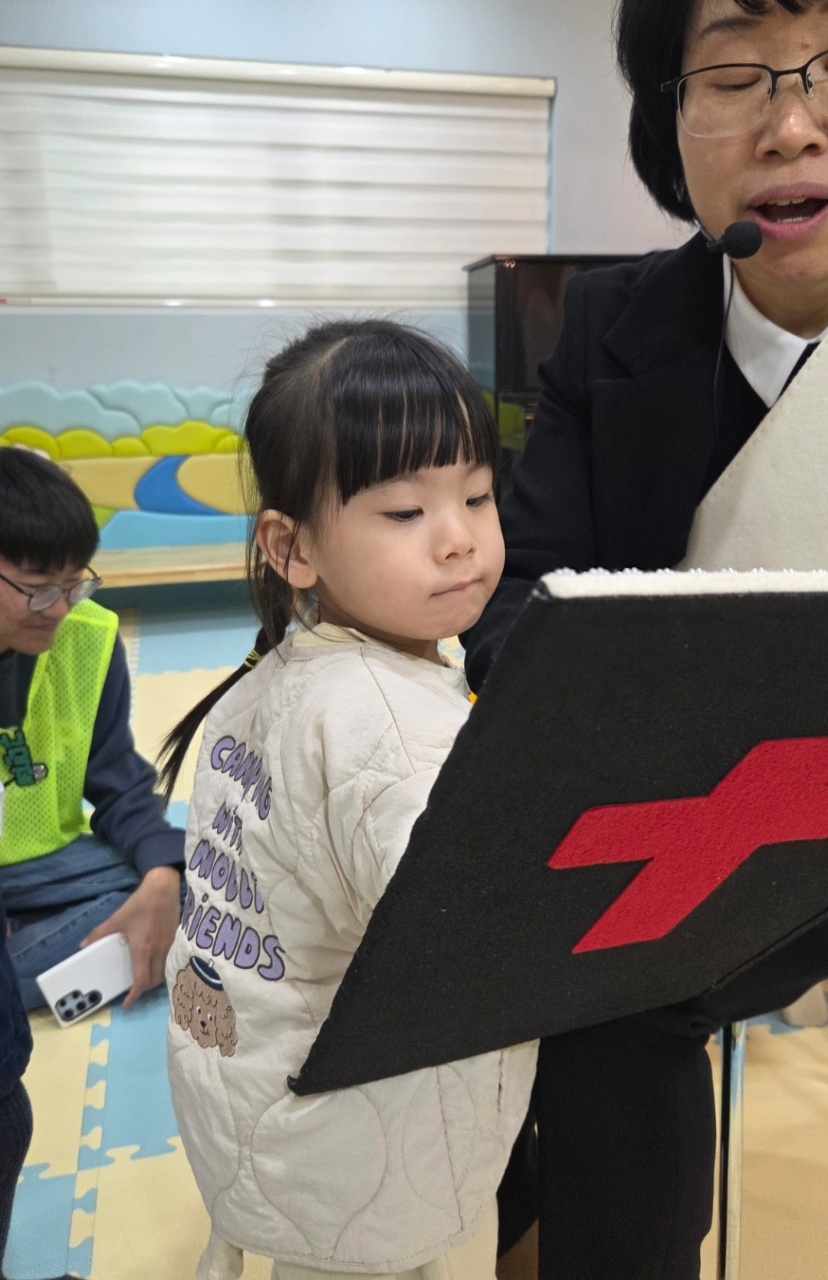KakaoTalk_20260408_093905927_08.jpg : 3월29일 주일 영아부 예배
