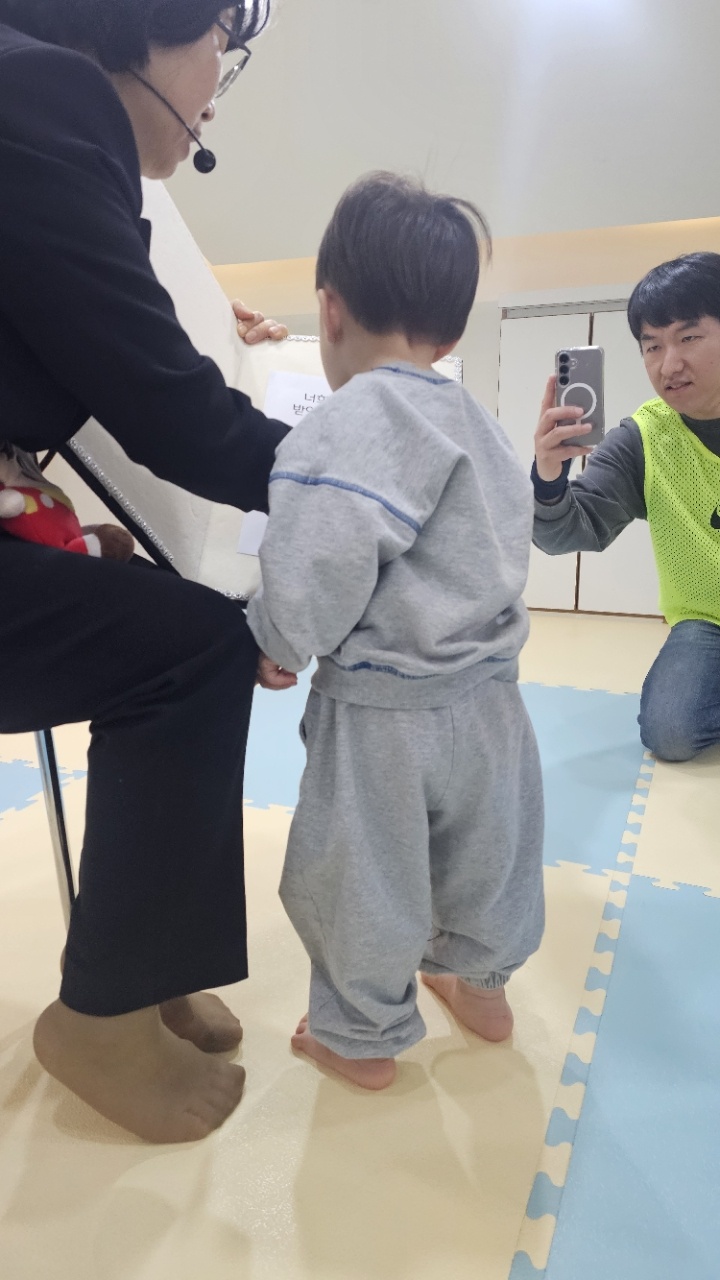 KakaoTalk_20260408_093900358_27.jpg : 3월29일 주일 영아부 예배