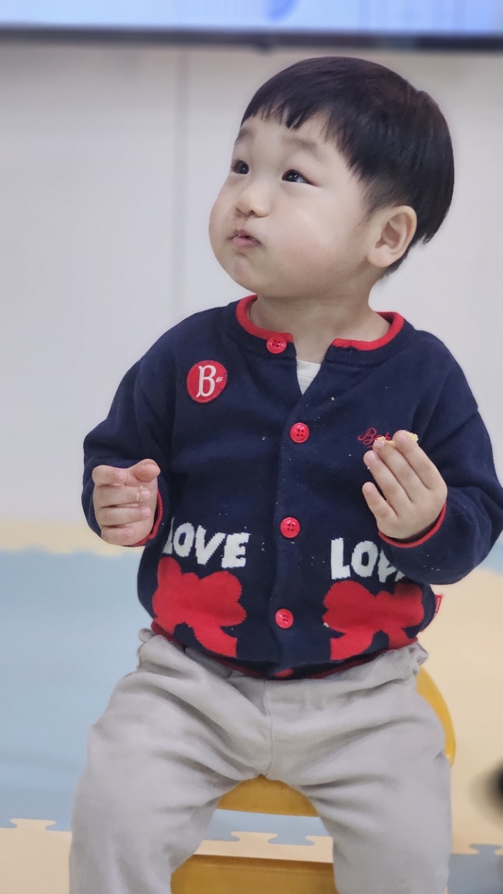 KakaoTalk_20260408_093905927_15.jpg : 3월29일 주일 영아부 예배