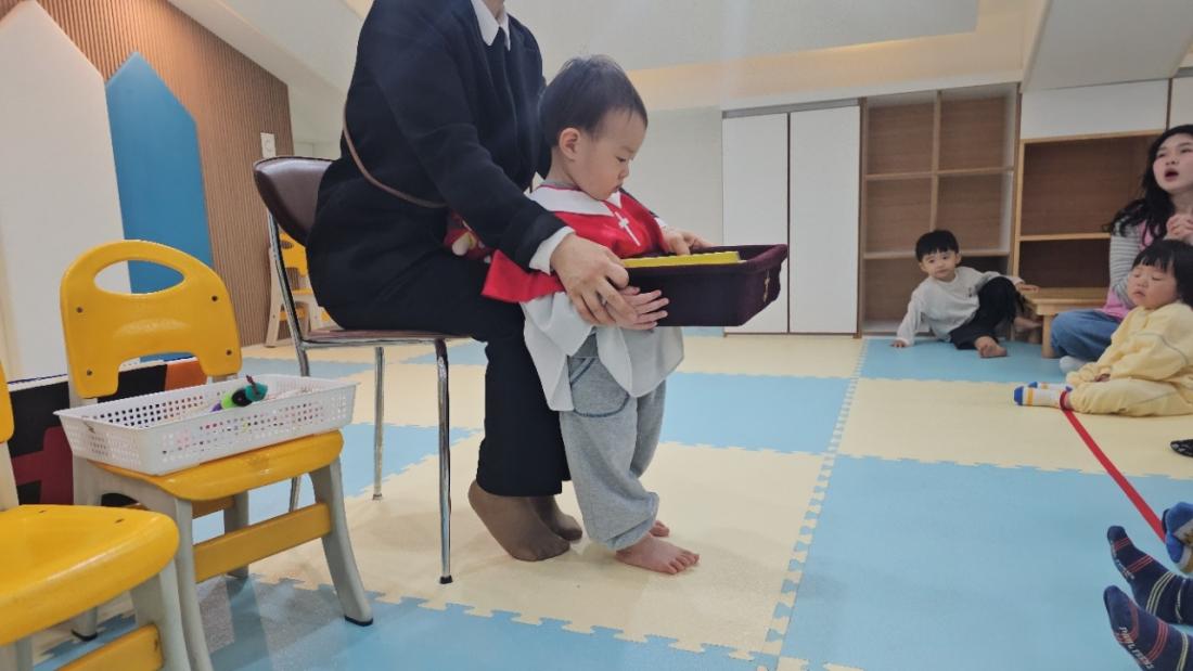 KakaoTalk_20260408_093905927_03.jpg : 3월29일 주일 영아부 예배