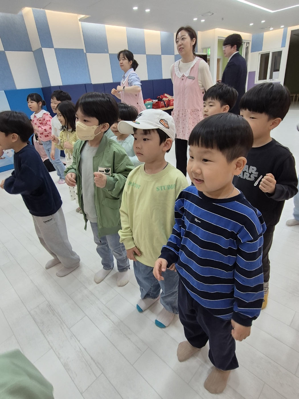 KakaoTalk_20250515_154611010_08.jpg