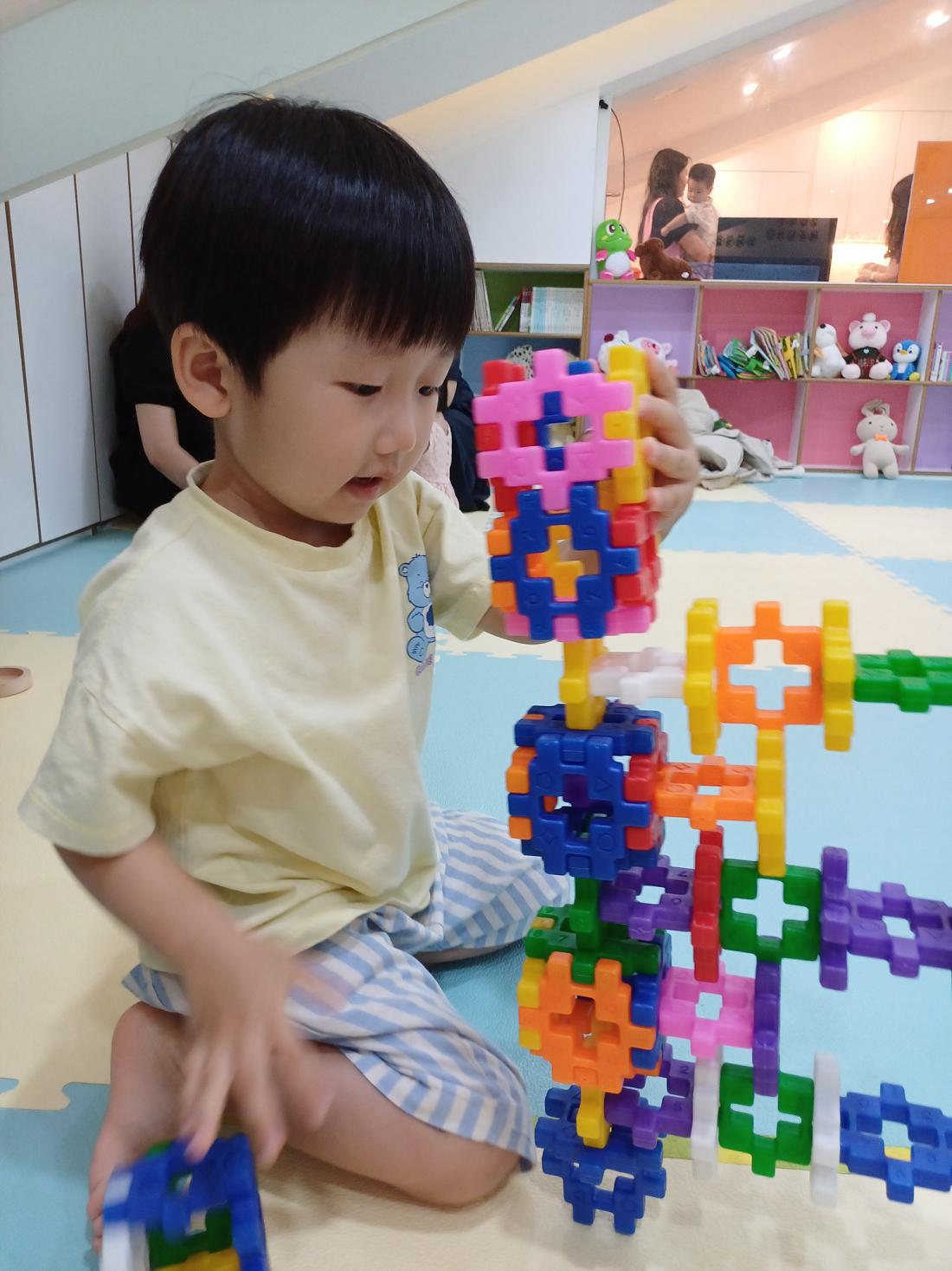 8 자유놀이 (4).jpg : 20250803 영아부 예배(여름성경학교 영아부 동영상 링크 포함)