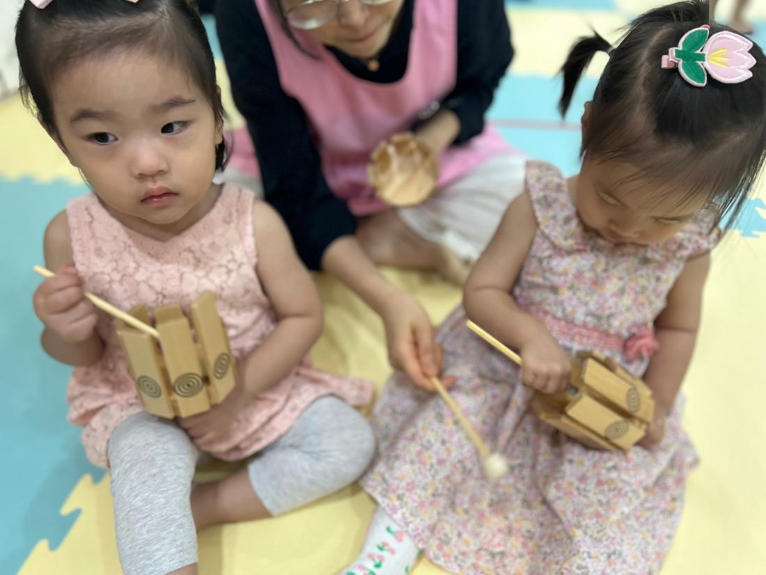 7 2부활동 (36).jpg : 20250803 영아부 예배(여름성경학교 영아부 동영상 링크 포함)