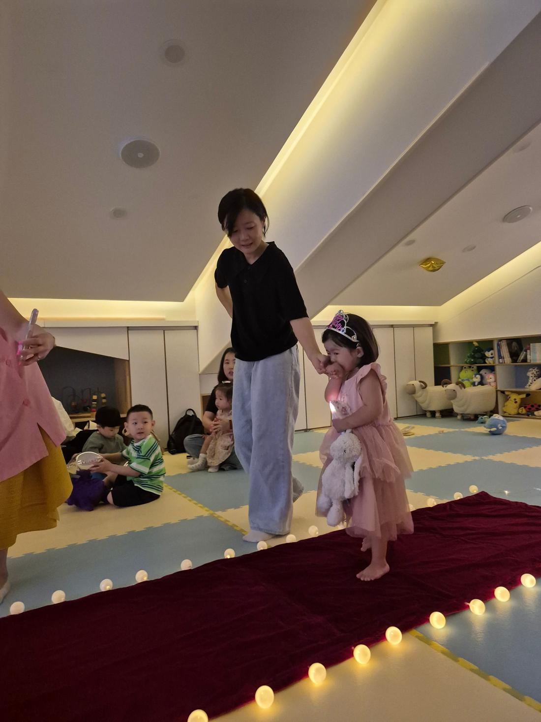 5 생일잔치 (11).jpg : 20250803 영아부 예배(여름성경학교 영아부 동영상 링크 포함)