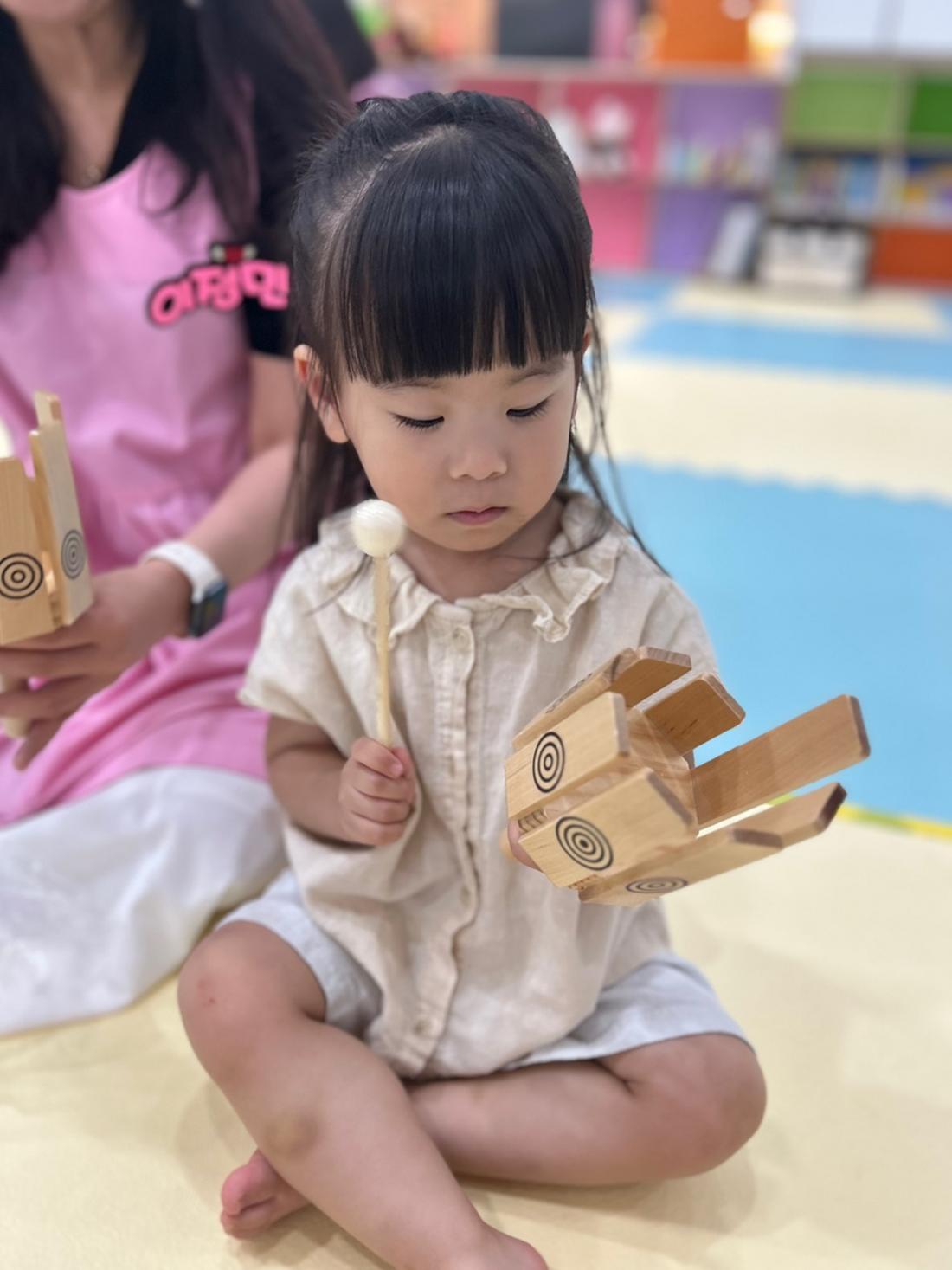 7 2부활동 (24).jpg : 20250803 영아부 예배(여름성경학교 영아부 동영상 링크 포함)