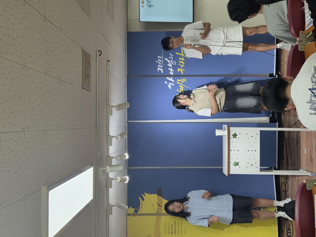 KakaoTalk_20250906_153147430_11.jpg : 7월 13일 고등부 예배 사진입니다~