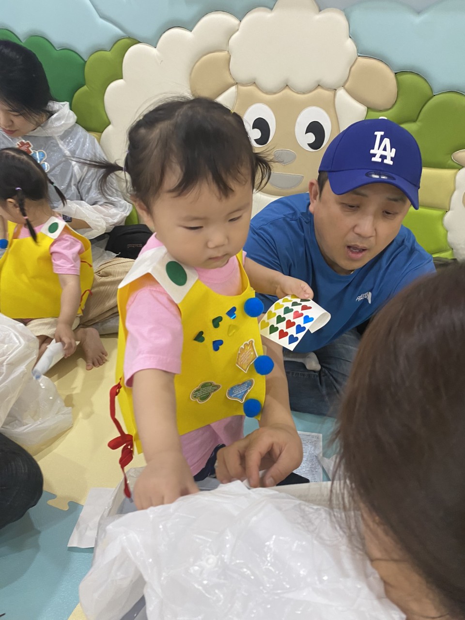 2 둘째날 (41-1) 복음으로 무장하는 가정 (28).jpeg : 7월 14일 주일 영아부 여름성경학교 둘째날