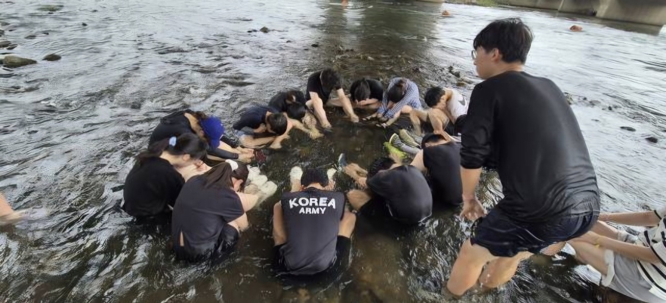 KakaoTalk_20240820_223716847_09.jpg : 7/22~24 고등부 여름수련회 사진입니다~