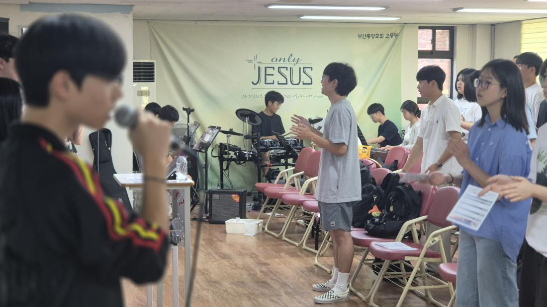 KakaoTalk_20250906_153352662_01.jpg : 7월 27일 고증부 예배 사진입니다~