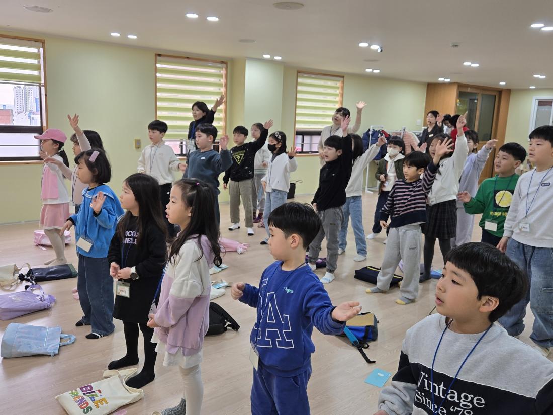 KakaoTalk_20250317_071704466_24.jpg : 3월 셋째주 유년부입니다