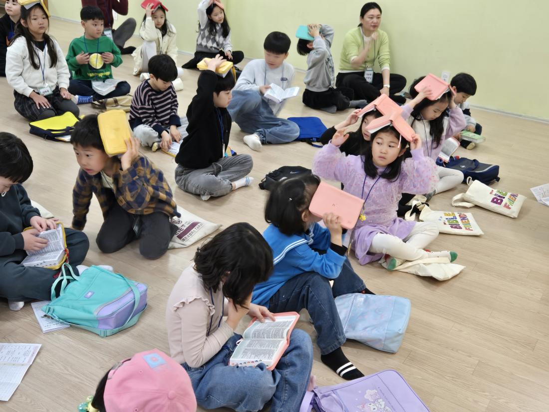 KakaoTalk_20250317_071513461_23.jpg : 3월 셋째주 유년부입니다