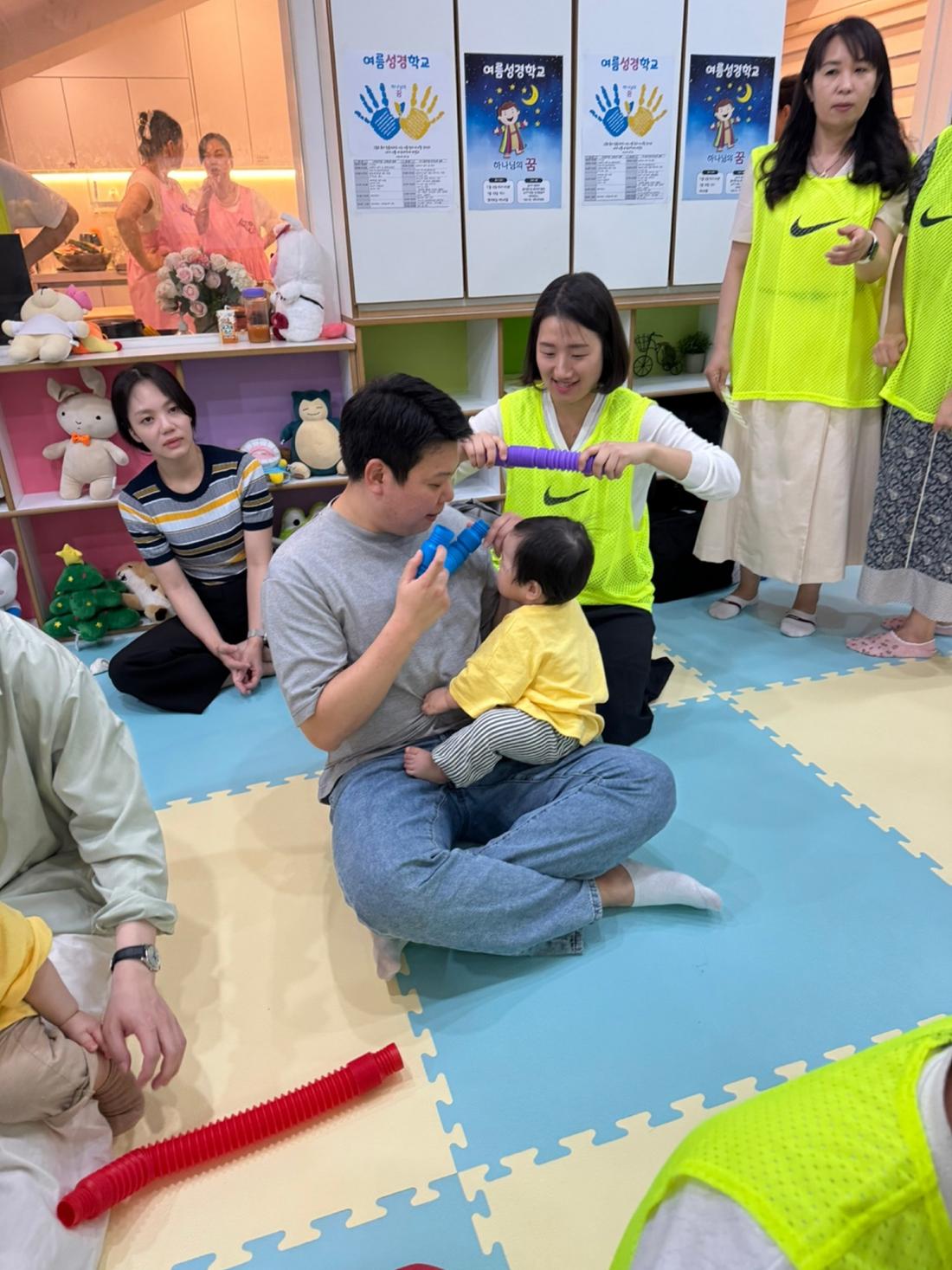 2 하나님의 꿈을 이어가는 가정 팝튜브 활동2 (5).jpg : 20250713 영아부 여름성경학교 둘째날