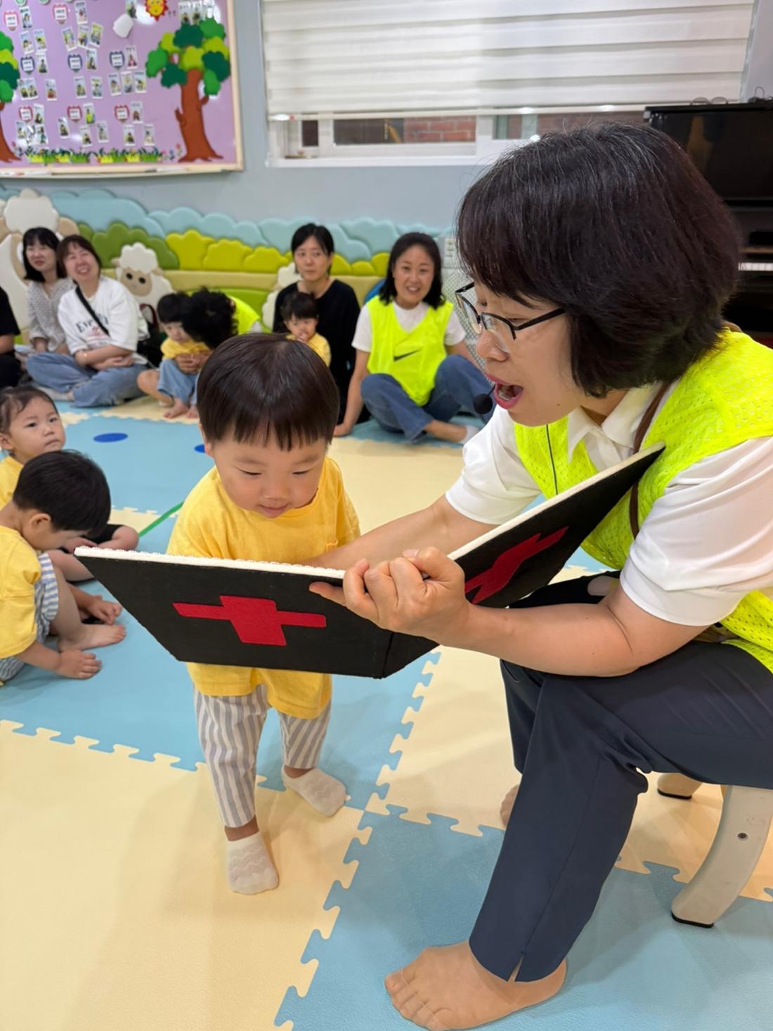 1 예배시간 (18).jpg : 20250713 영아부 여름성경학교 둘째날