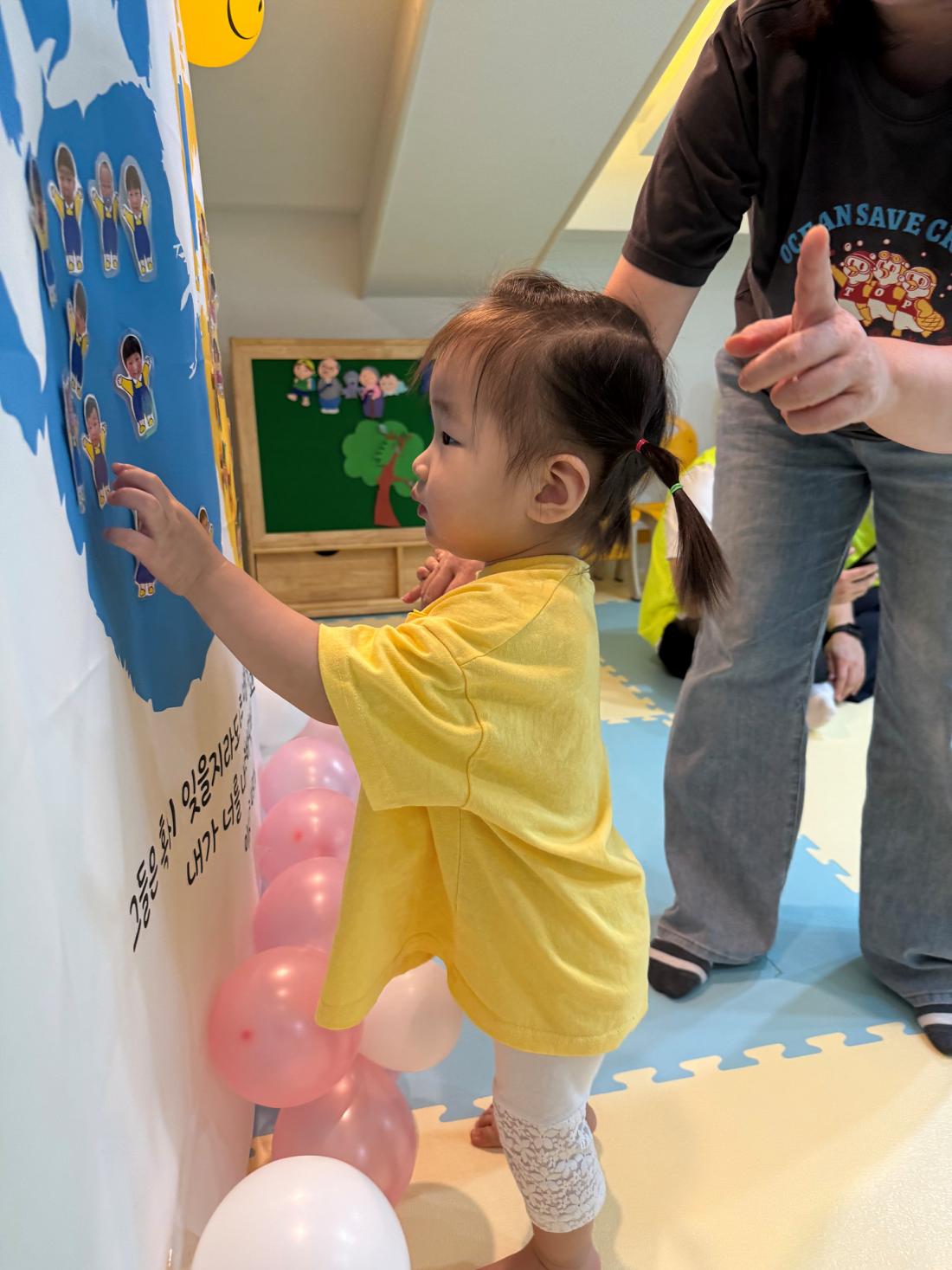 3 하나님의 손에 새겨져 있어요 (44).jpg : 20250713 영아부 여름성경학교 둘째날