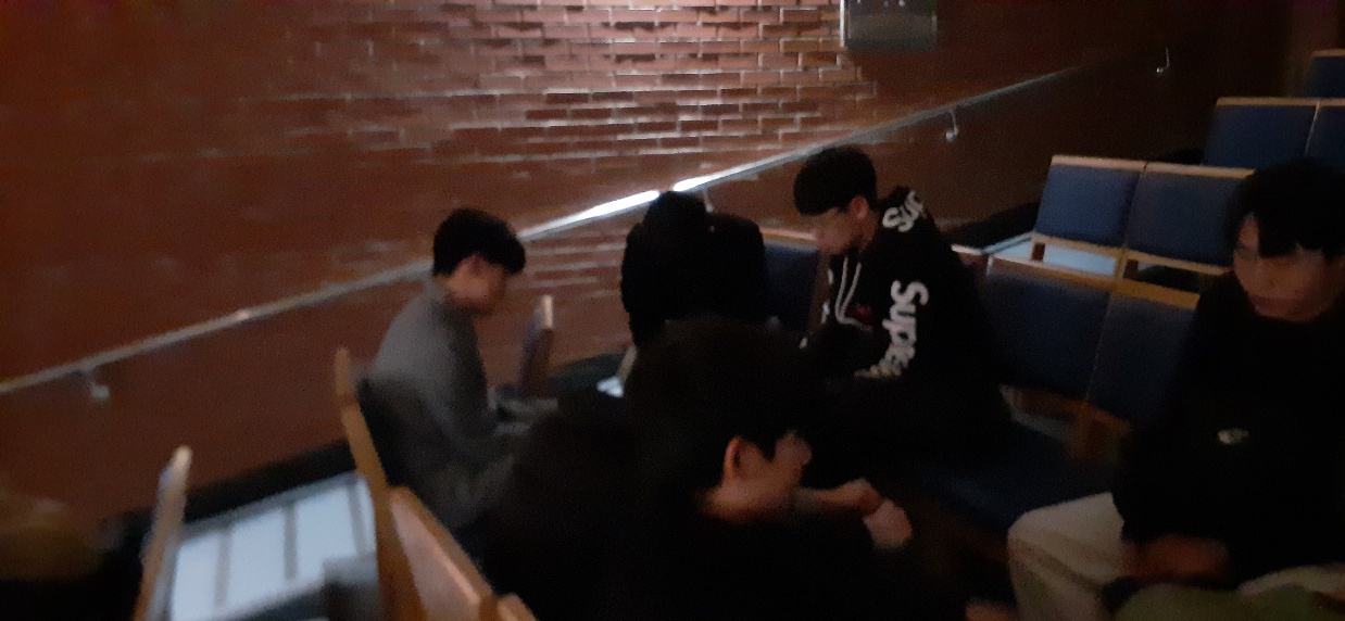 KakaoTalk_20240222_022632438_03.jpg : 고등부 겨울수련회 1일차 사진입니다
