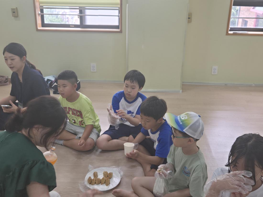 KakaoTalk_20250805_112048764_07.jpg : 8월 첫째주 유년부 예배입니다^^