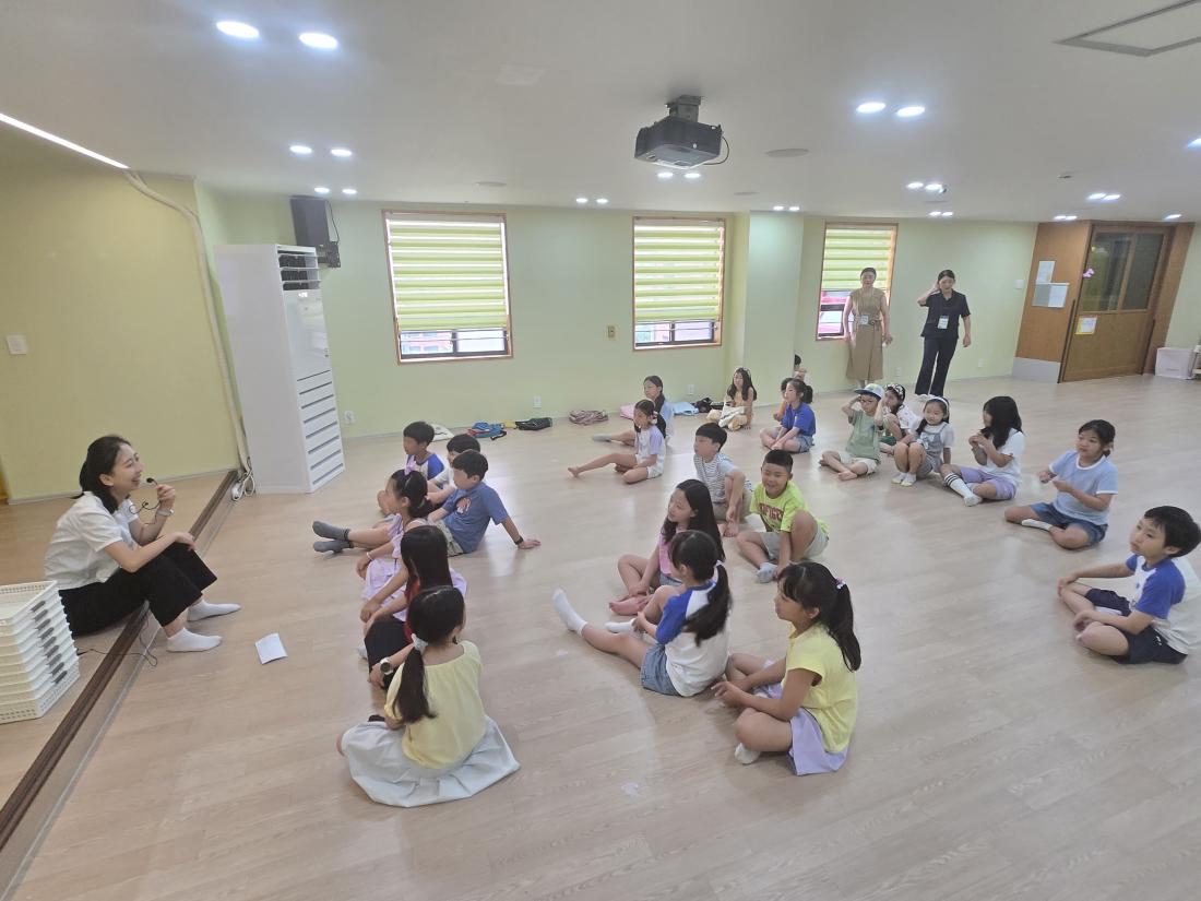 KakaoTalk_20250805_112048764_15.jpg : 8월 첫째주 유년부 예배입니다^^