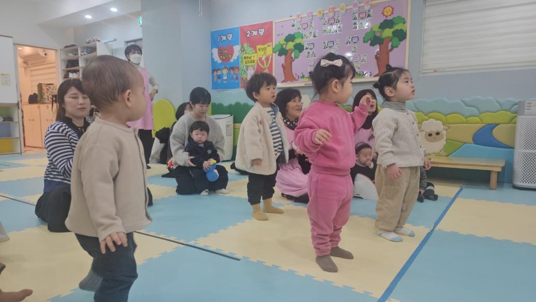 2026년 부산중앙교회 영아부_사진_20260215_49.jpg : 2월15일 주일 영아부 예배