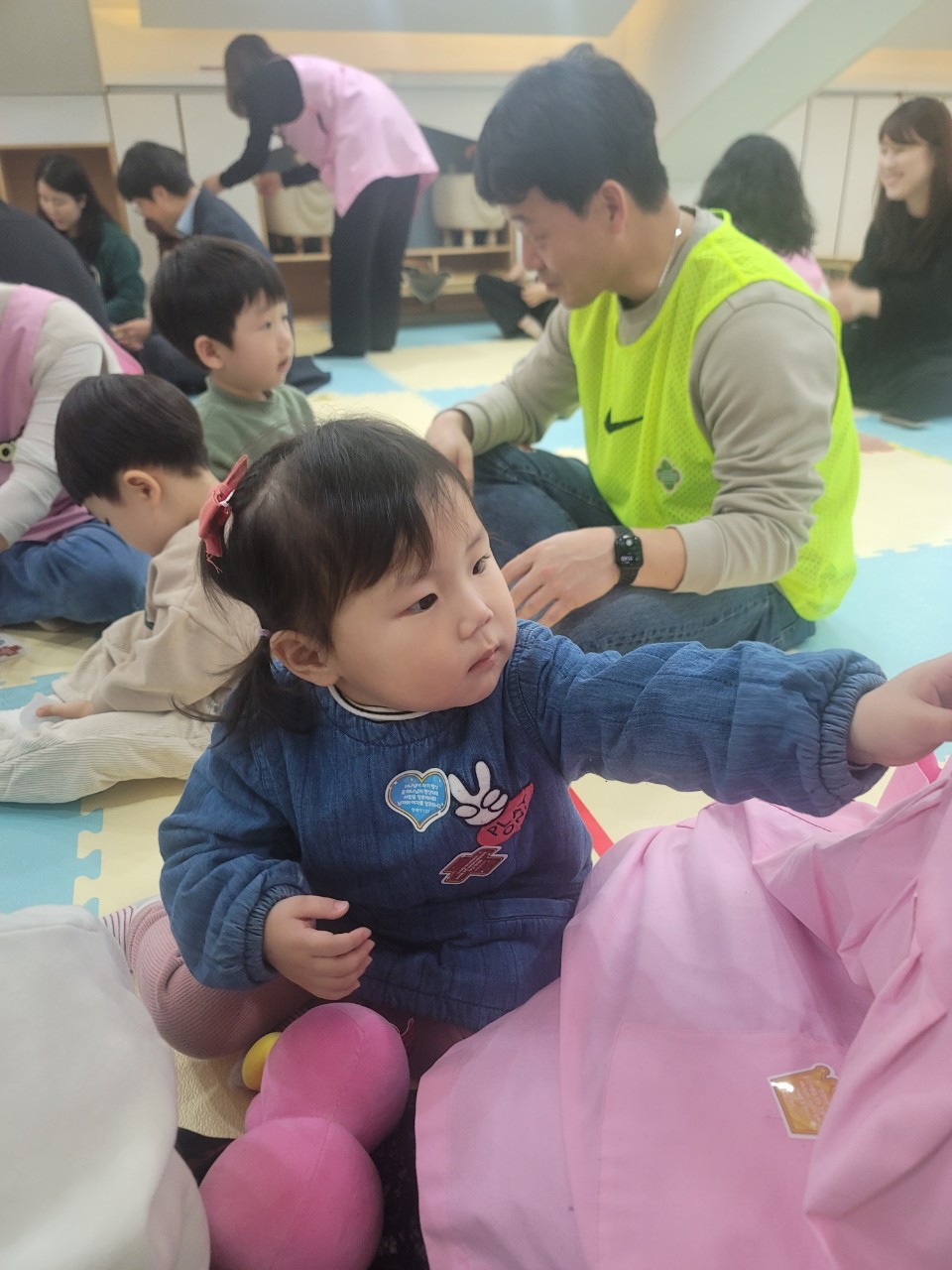 2025년 부산중앙교회 영아부_사진_20250120_57.jpg : 1월19일 주일 영아부 예배