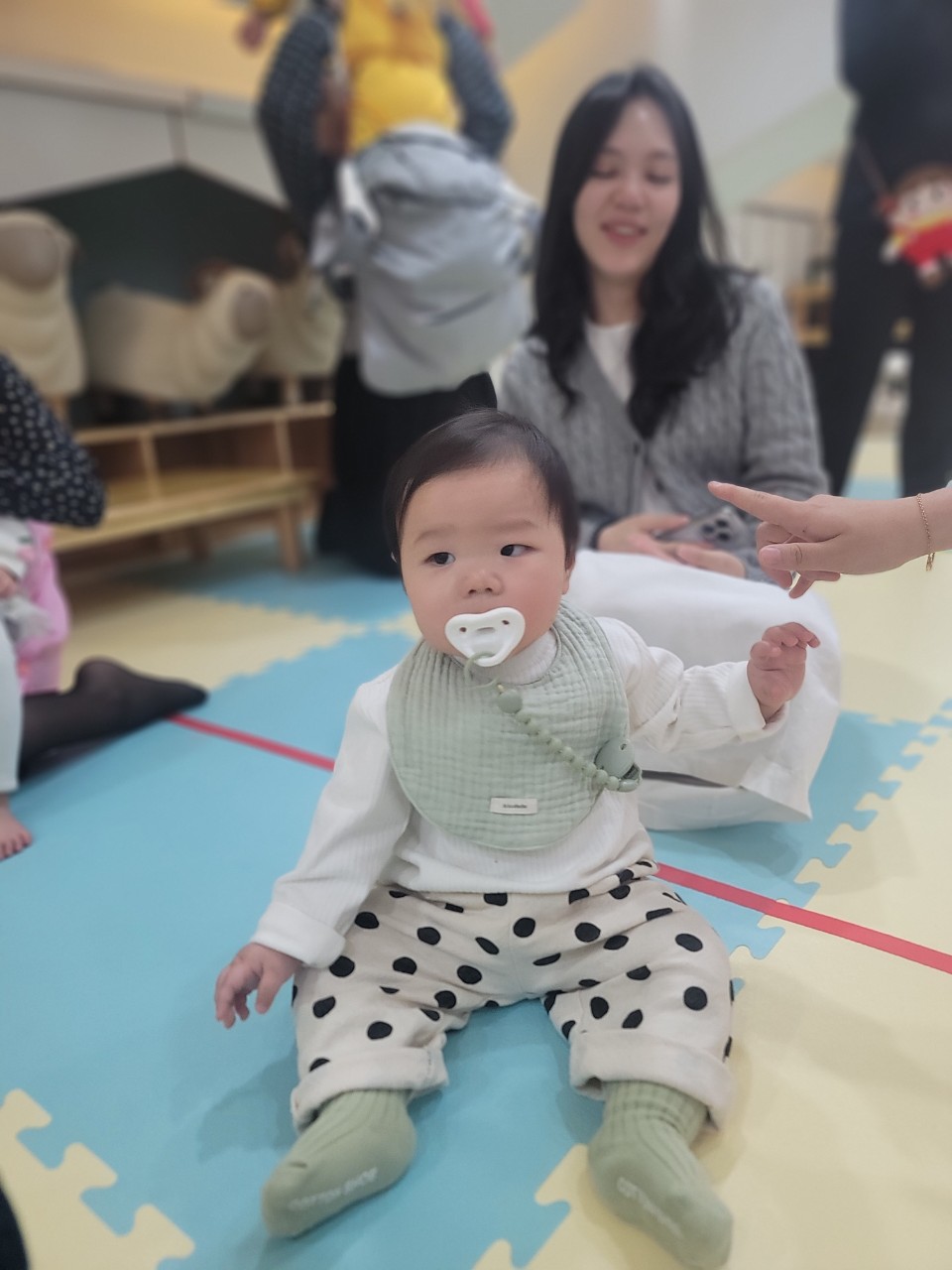 2025년 부산중앙교회 영아부_사진_20250407_7.jpg : 4월6일 주일 영아부 예배