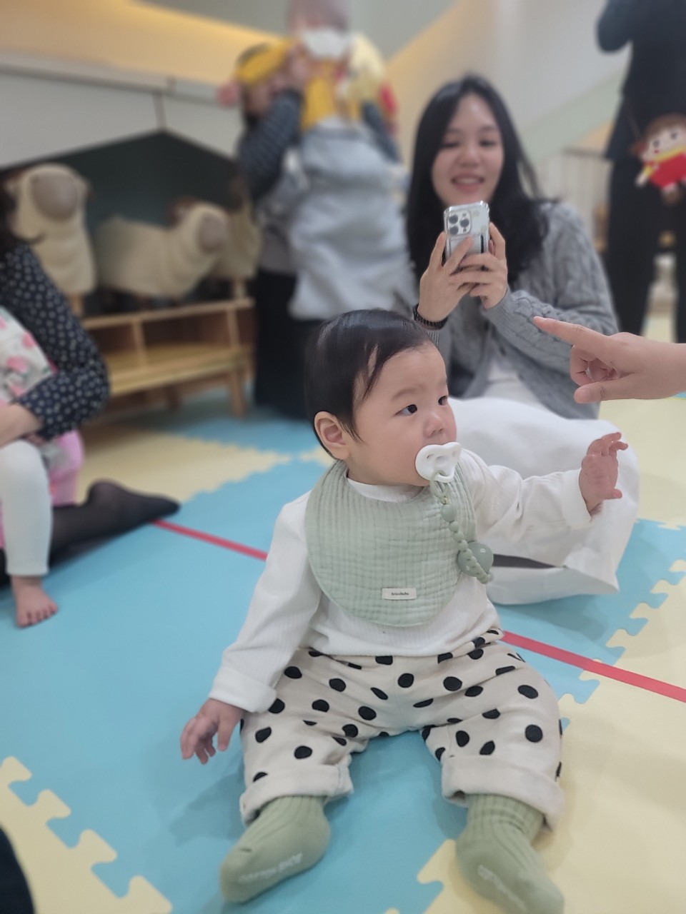 2025년 부산중앙교회 영아부_사진_20250407_6.jpg : 4월6일 주일 영아부 예배