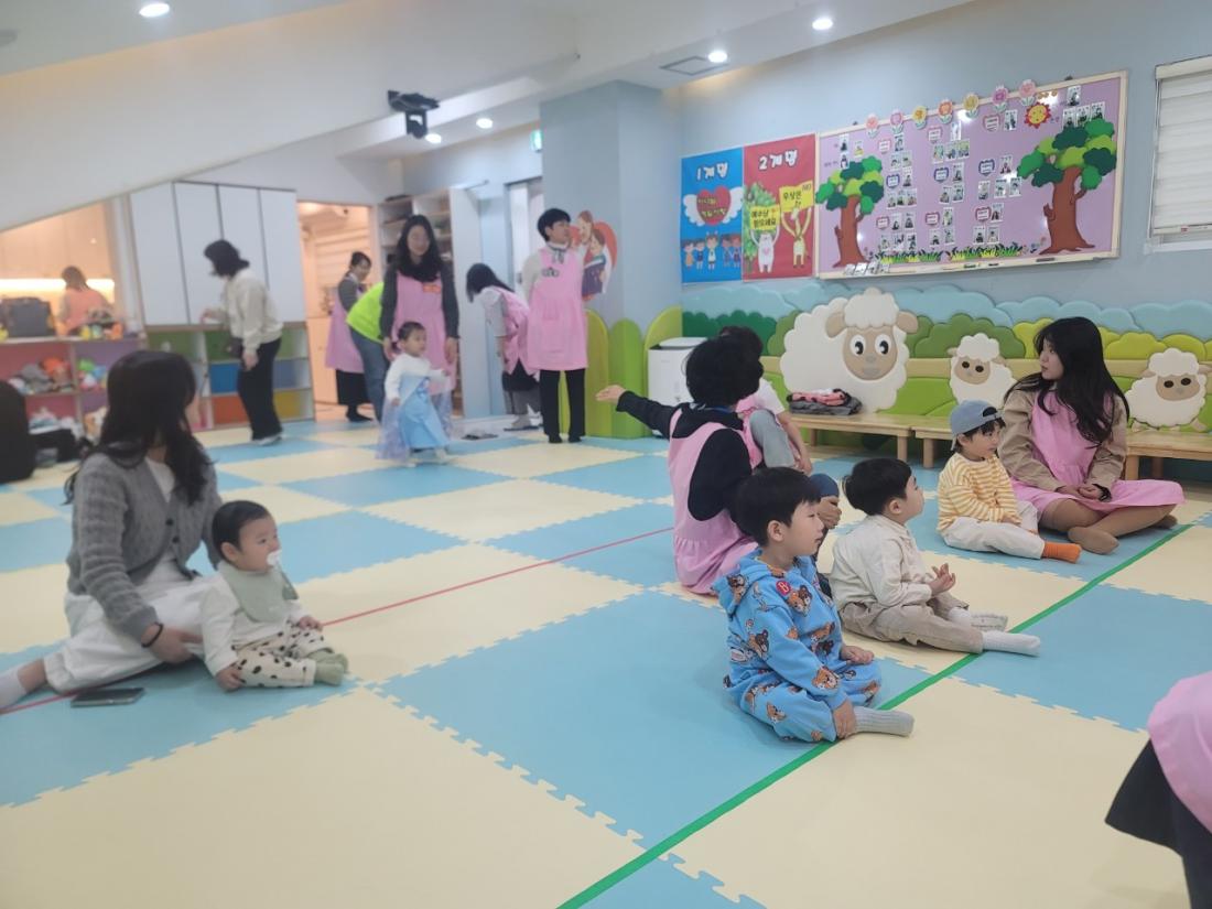 2025년 부산중앙교회 영아부_사진_20250407_2.jpg : 4월6일 주일 영아부 예배