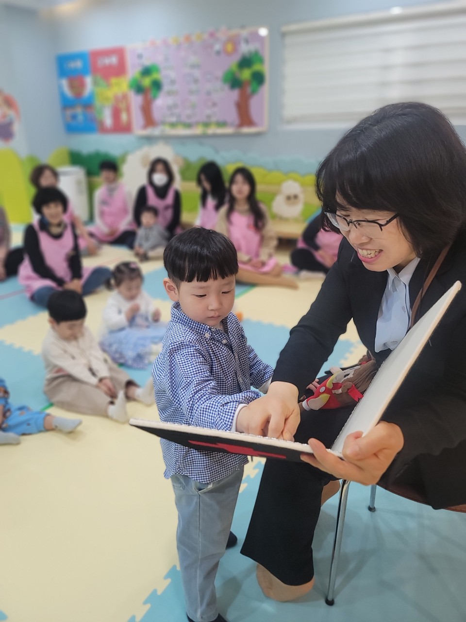 2025년 부산중앙교회 영아부_사진_20250407_17.jpg : 4월6일 주일 영아부 예배
