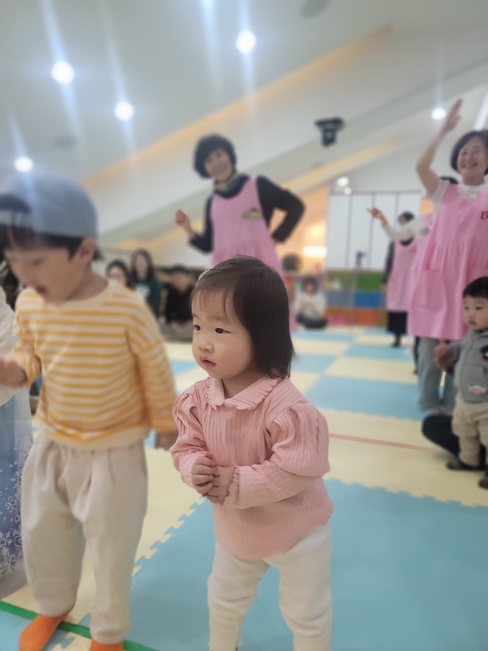 2025년 부산중앙교회 영아부_사진_20250407_10.jpg : 4월6일 주일 영아부 예배