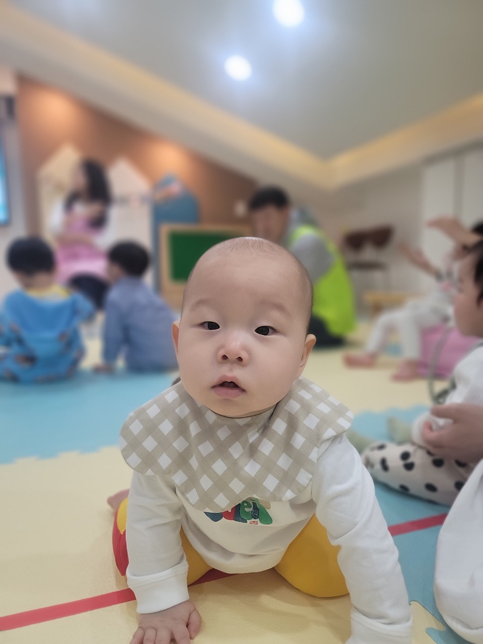 2025년 부산중앙교회 영아부_사진_20250407_13.jpg : 4월6일 주일 영아부 예배