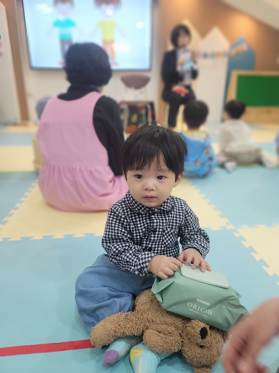 2025년 부산중앙교회 영아부_사진_20250407_32.jpg : 4월6일 주일 영아부 예배