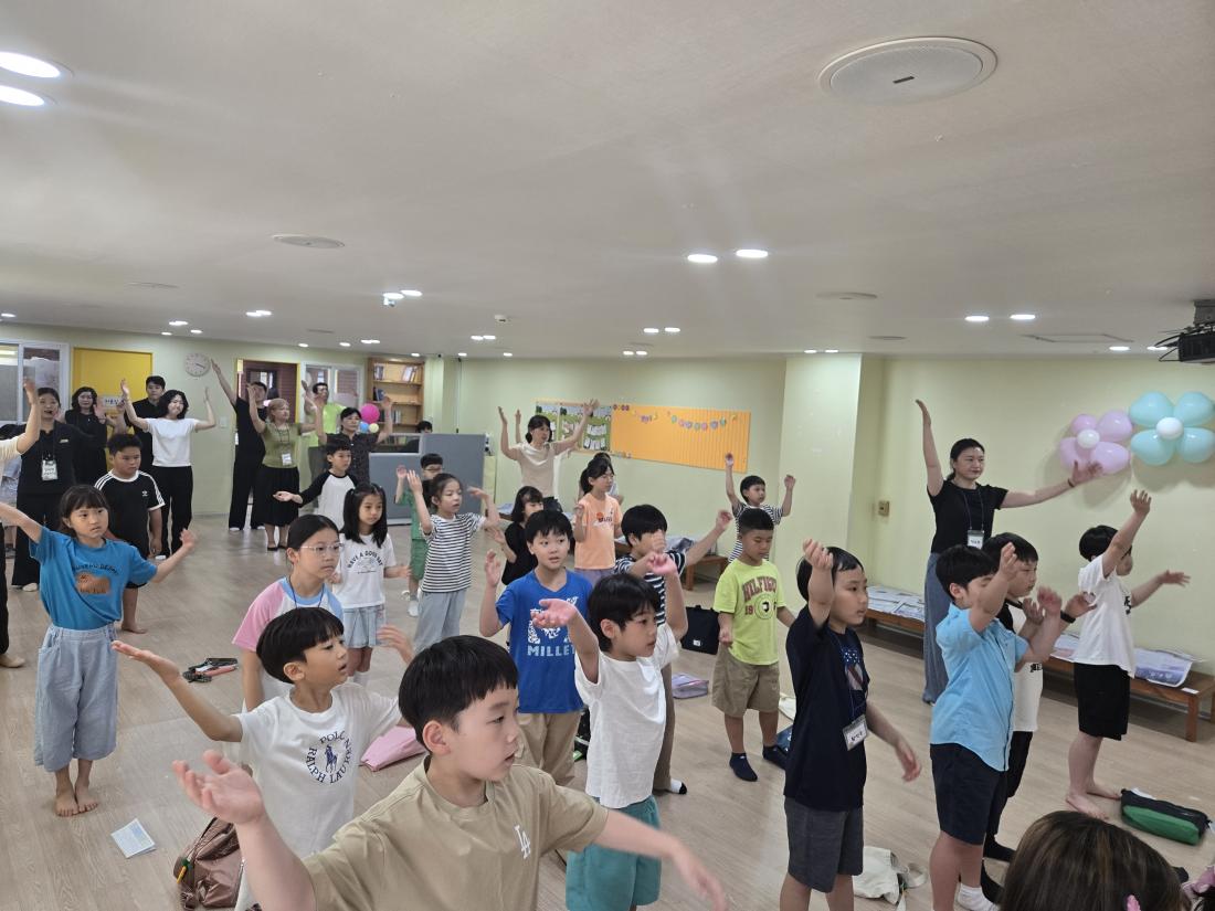 KakaoTalk_20250701_194224360_03.jpg : 6월 마지막주 유년부모습입니다^^
