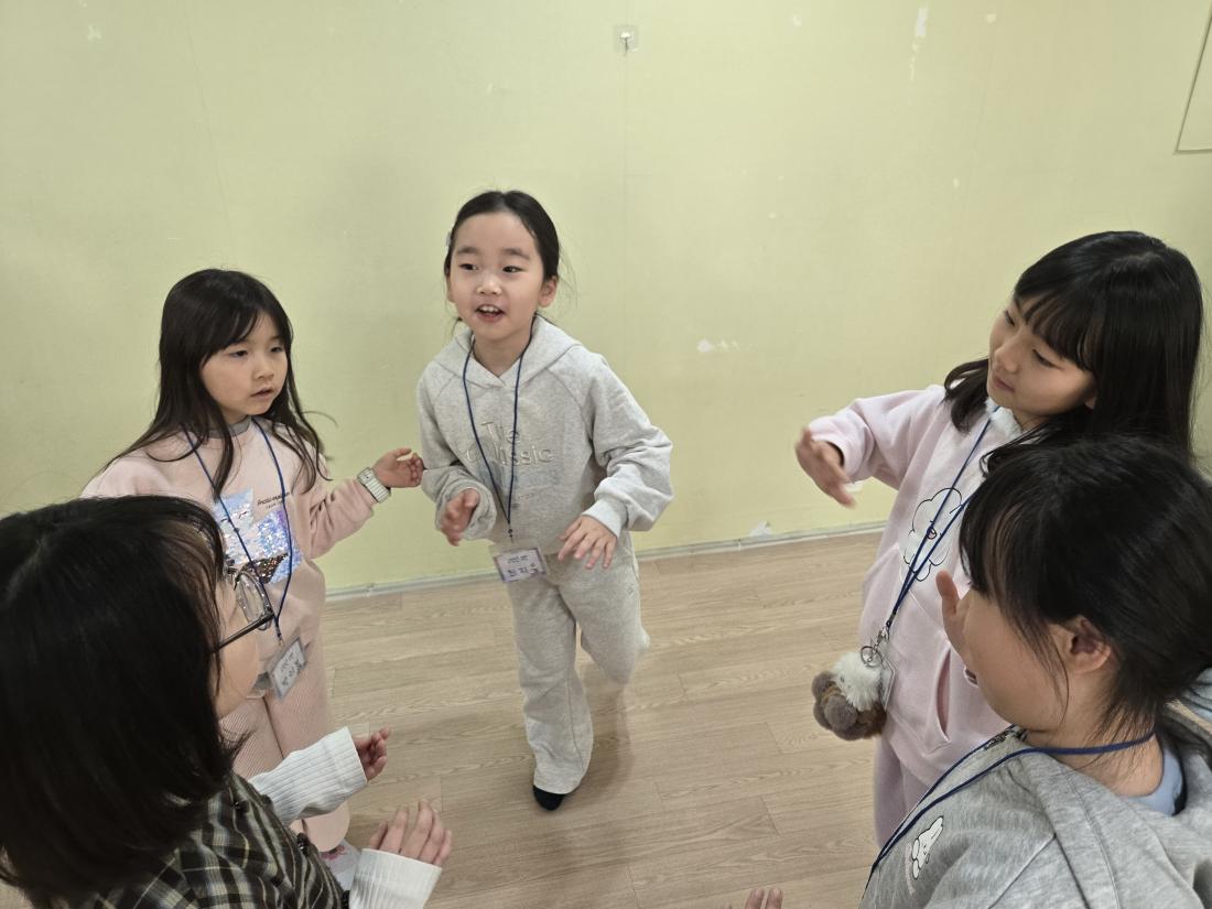 KakaoTalk_20260104_162006445_18.jpg : 2026 유년부 첫 예배 모습입니다^^