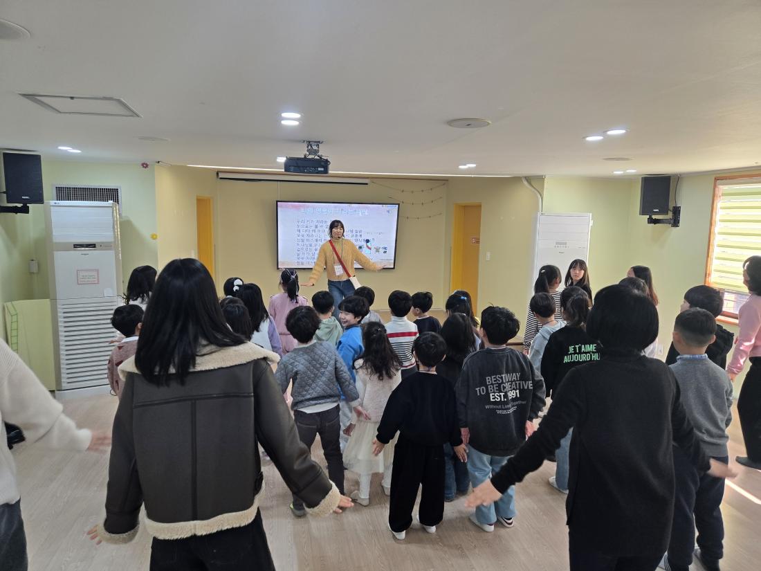 KakaoTalk_20260104_162006445_04.jpg : 2026 유년부 첫 예배 모습입니다^^