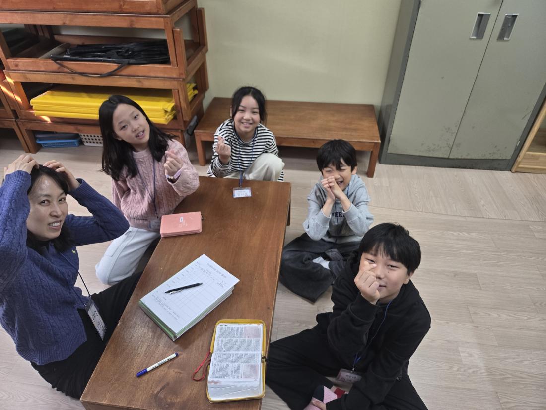 KakaoTalk_20260104_161800844_01.jpg : 2026 유년부 첫 예배 모습입니다^^