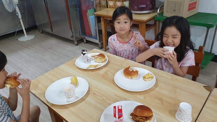 KakaoTalk_20190727_074933547_02.jpg