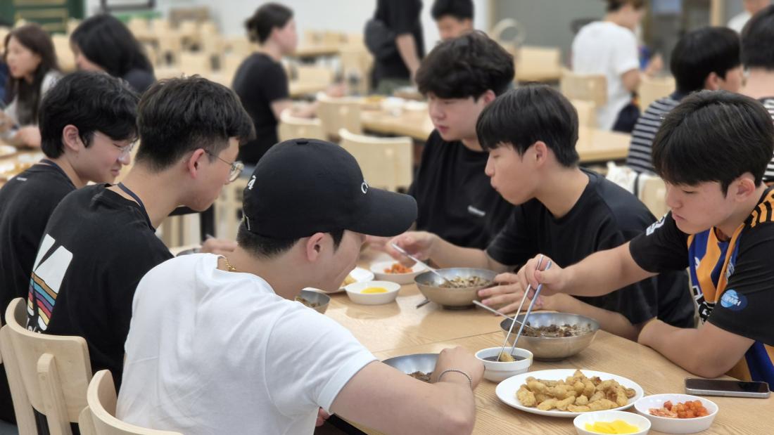 KakaoTalk_20250906_155128066_13.jpg : 7/31-8/2 고등부 수련회 사진입니다~