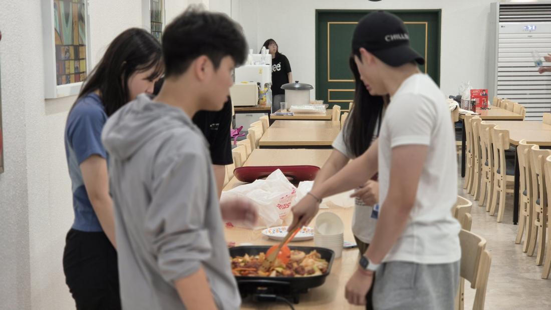 KakaoTalk_20250906_154946036_12.jpg : 7/31-8/2 고등부 수련회 사진입니다~