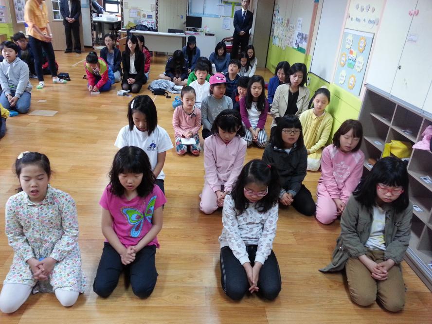 pray1.jpg : [초등부]4월27일 초등부예배