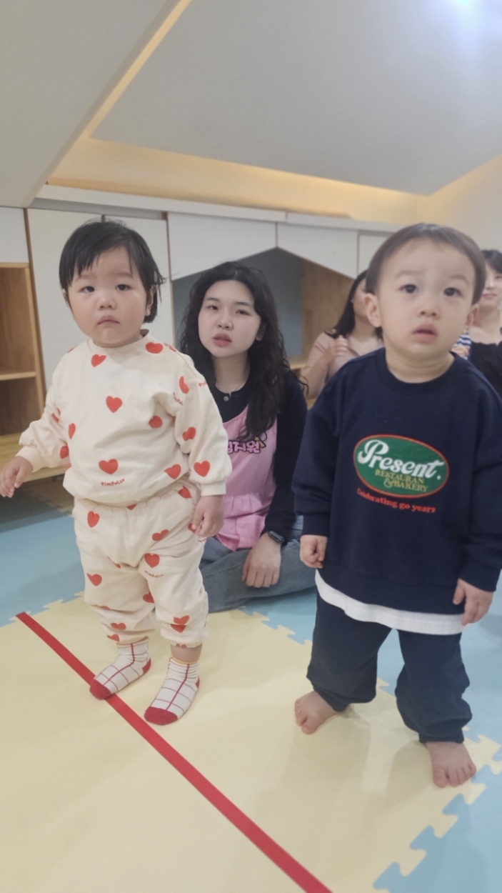 [크기변환]2026년 부산중앙교회 영아부_사진_20260405_52.jpg : 4월5일 주일 영아부 예배