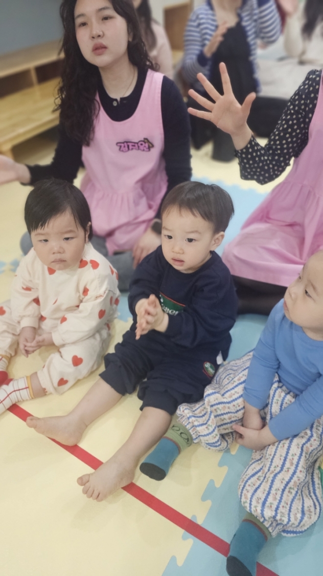 [크기변환]2026년 부산중앙교회 영아부_사진_20260405_42.jpg : 4월5일 주일 영아부 예배