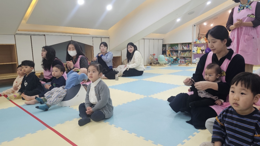 [크기변환]2026년 부산중앙교회 영아부_사진_20260405_16.jpg : 4월5일 주일 영아부 예배