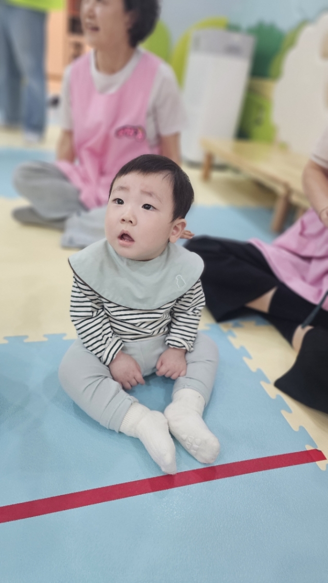 [크기변환]2026년 부산중앙교회 영아부_사진_20260405_10.jpg : 4월5일 주일 영아부 예배