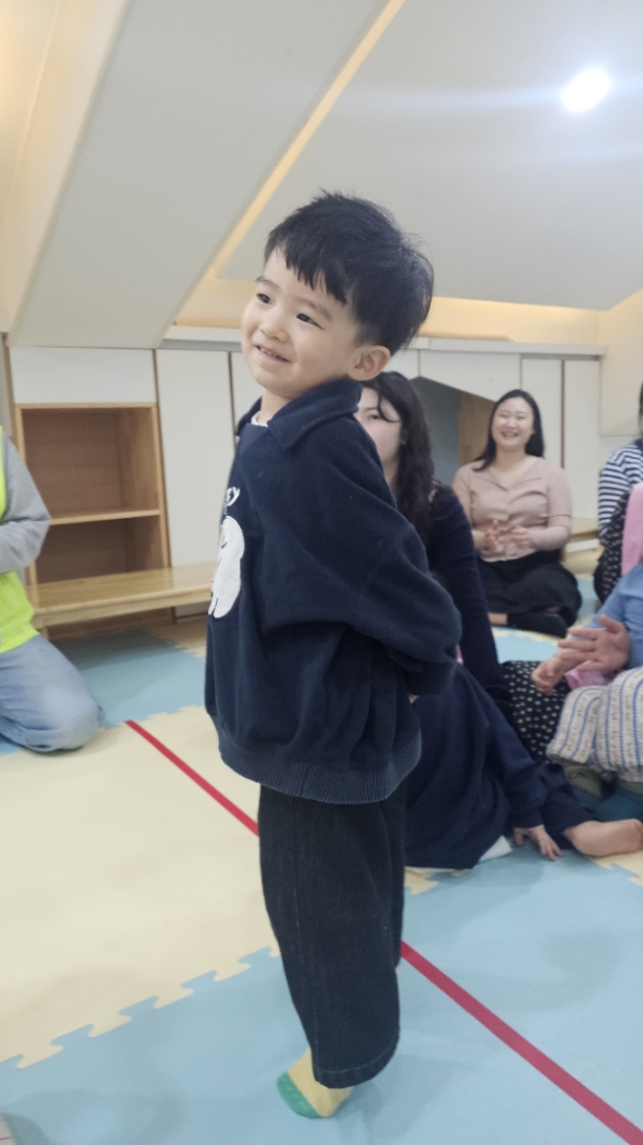 [크기변환]2026년 부산중앙교회 영아부_사진_20260405_56.jpg : 4월5일 주일 영아부 예배