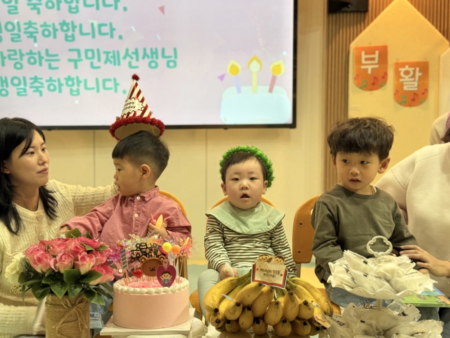 [크기변환]2026년 부산중앙교회 영아부_사진_20260408_26.jpg : 4월5일 주일 영아부 예배