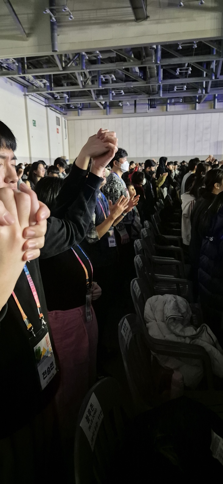 KakaoTalk_20250109_214900524_10.jpg : 2025년 1월 8일 고등부 수련회 사진입니다~
