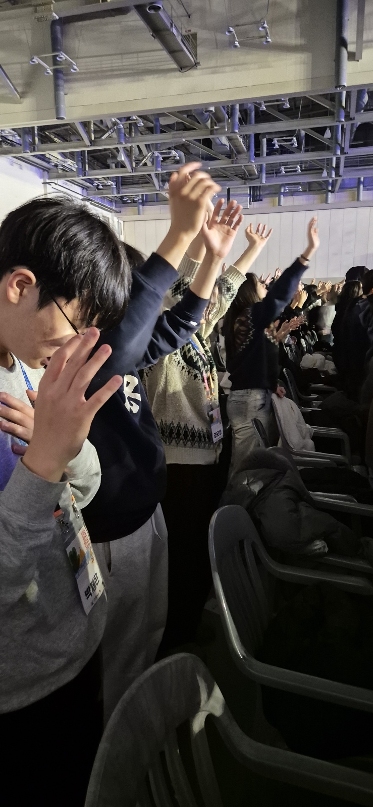 KakaoTalk_20250109_214900524_05.jpg : 2025년 1월 8일 고등부 수련회 사진입니다~